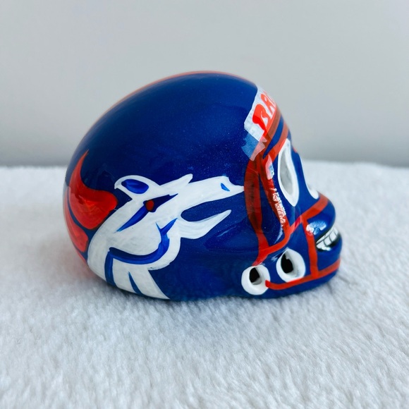 DENVER BRONCOS Sugar Skull Pottery Decor - Picture 3 of 5